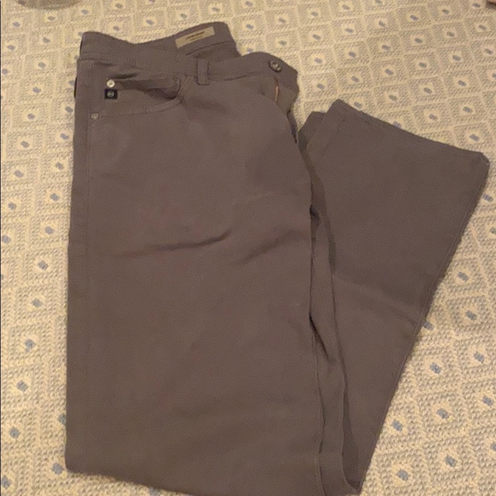 Men’s Gray colored jeans